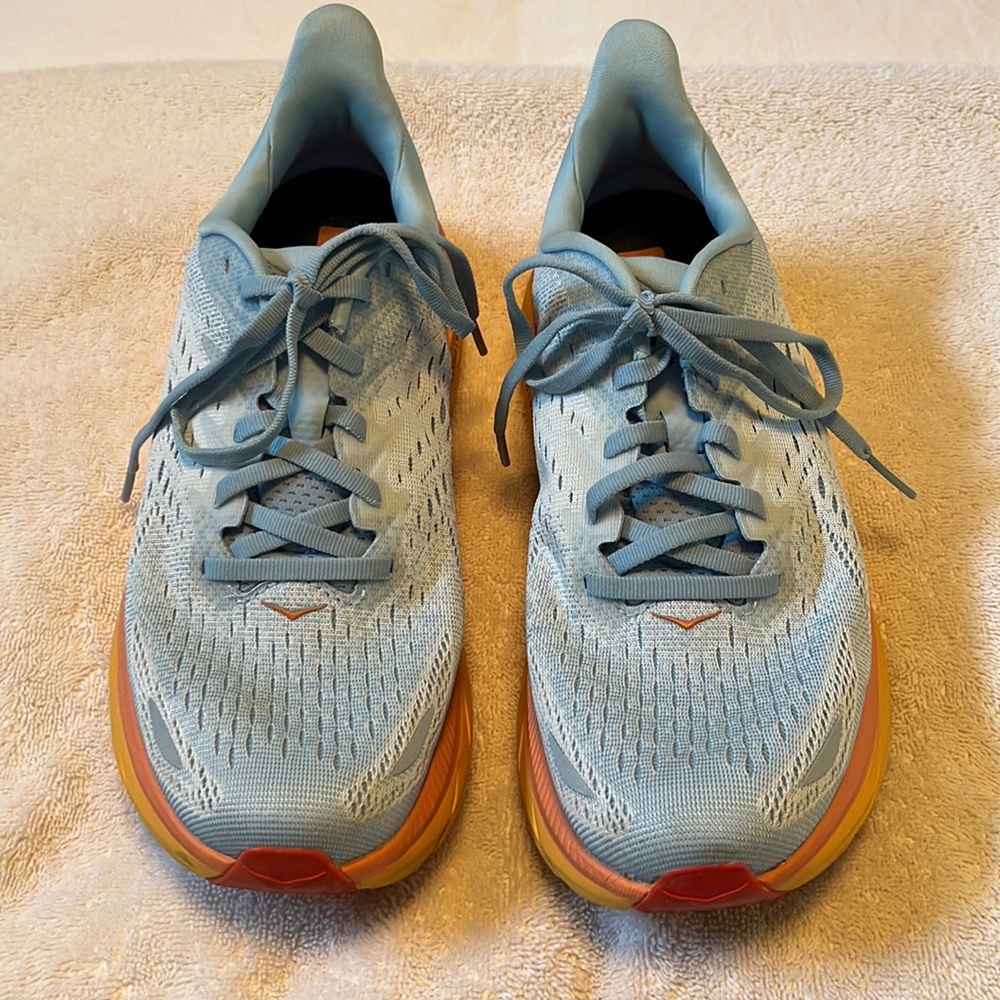 Hoka Clifton 8 Running/Walking shoe. Size 8B Light Blue Mesh.